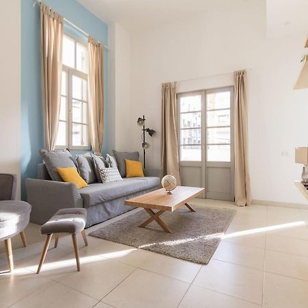 תל אביב Sweethome26 Luxury Apt Sea View 50 Meters From The Beach Free Parking מראה חיצוני תמונה